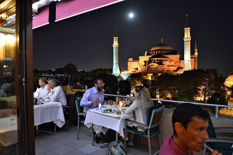 Peninsula Restaurant